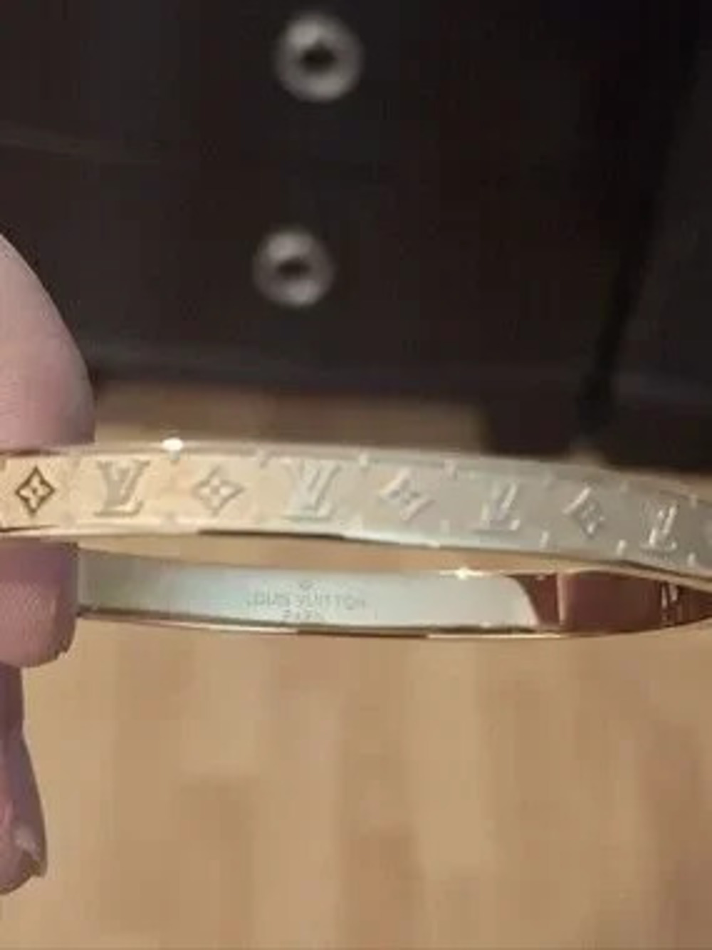 Luxury Designer Inspired 18k Gold Plated Bangle Bracelet - Picture 4 of 5